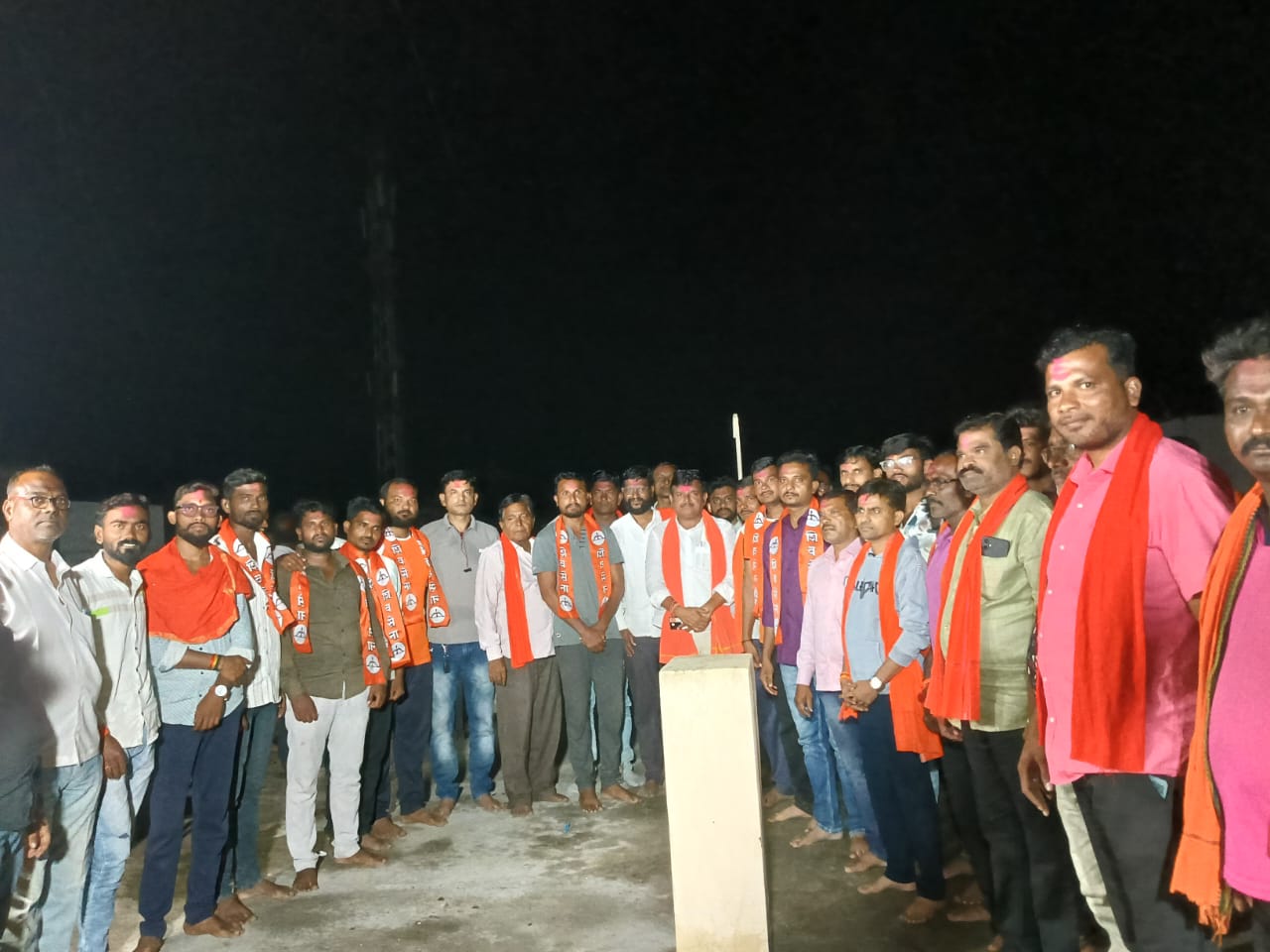 शेकडो कार्यकर्त्यांनी घेतला शिवसेनेत प्रवेश.शिंदे शिवसेनेत इनकमिंग सुरूच  भाजप सह इत्तर पक्षाला मोठा धक्का                                          